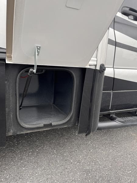 2023 Jayco Melbourne Prestige "TEST DRIVE BY APPOINTMENT" 24NP Photo in Staunton VA 24401
