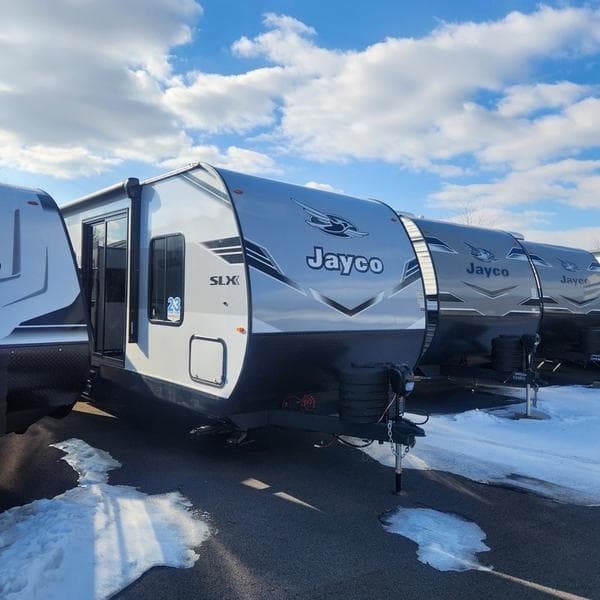 2025 Jayco Jay Flight SLX 380DQS Photo in Staunton VA 24401