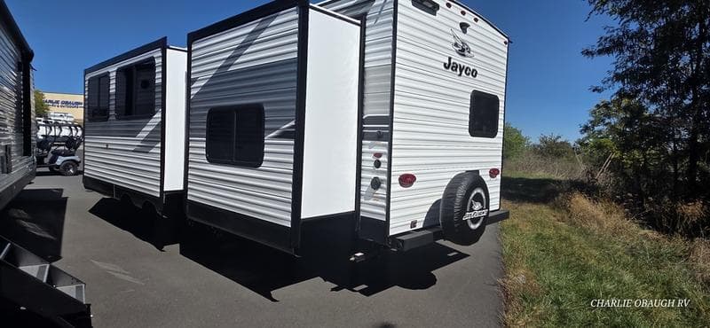 2026 Jayco Jay Flight SLX 333BTS Photo in Staunton VA 24401