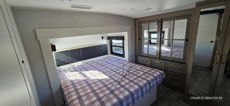 New 2026 Jayco Eagle Fifth Wheels 335LSTS - photo - 25