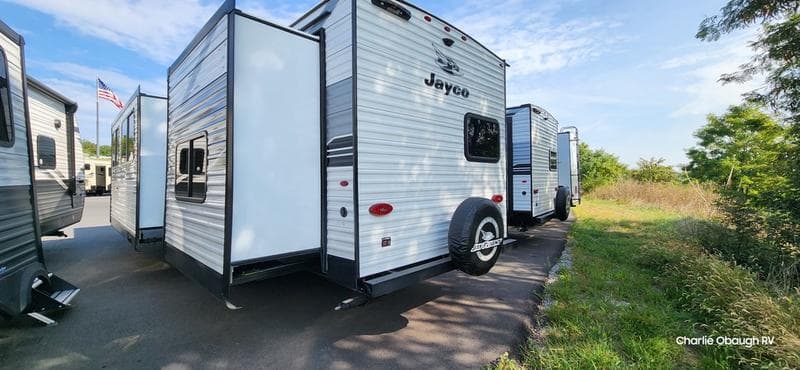 2026 Jayco Jay Flight SLX 321BDS Photo in Staunton VA 24401
