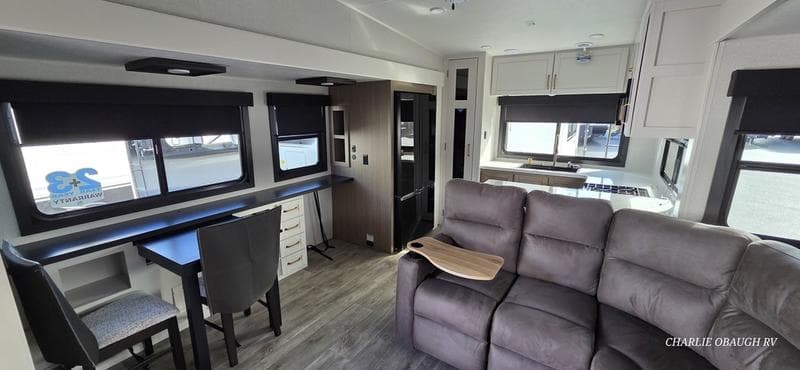 New 2026 Jayco Eagle Fifth Wheels 365UKTS - photo - 10