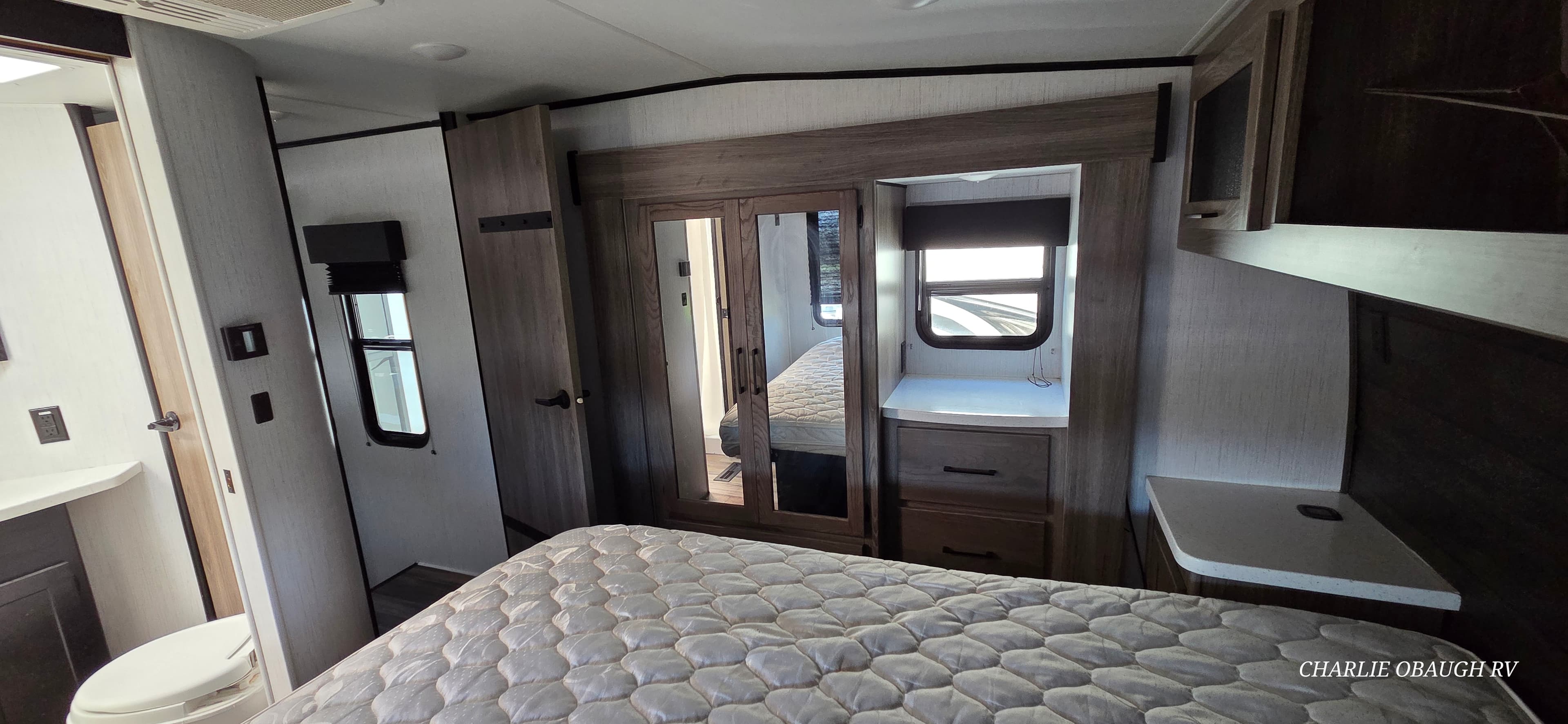 Pre-Owned 2022 Heartland Gravity 3640 - photo - 21