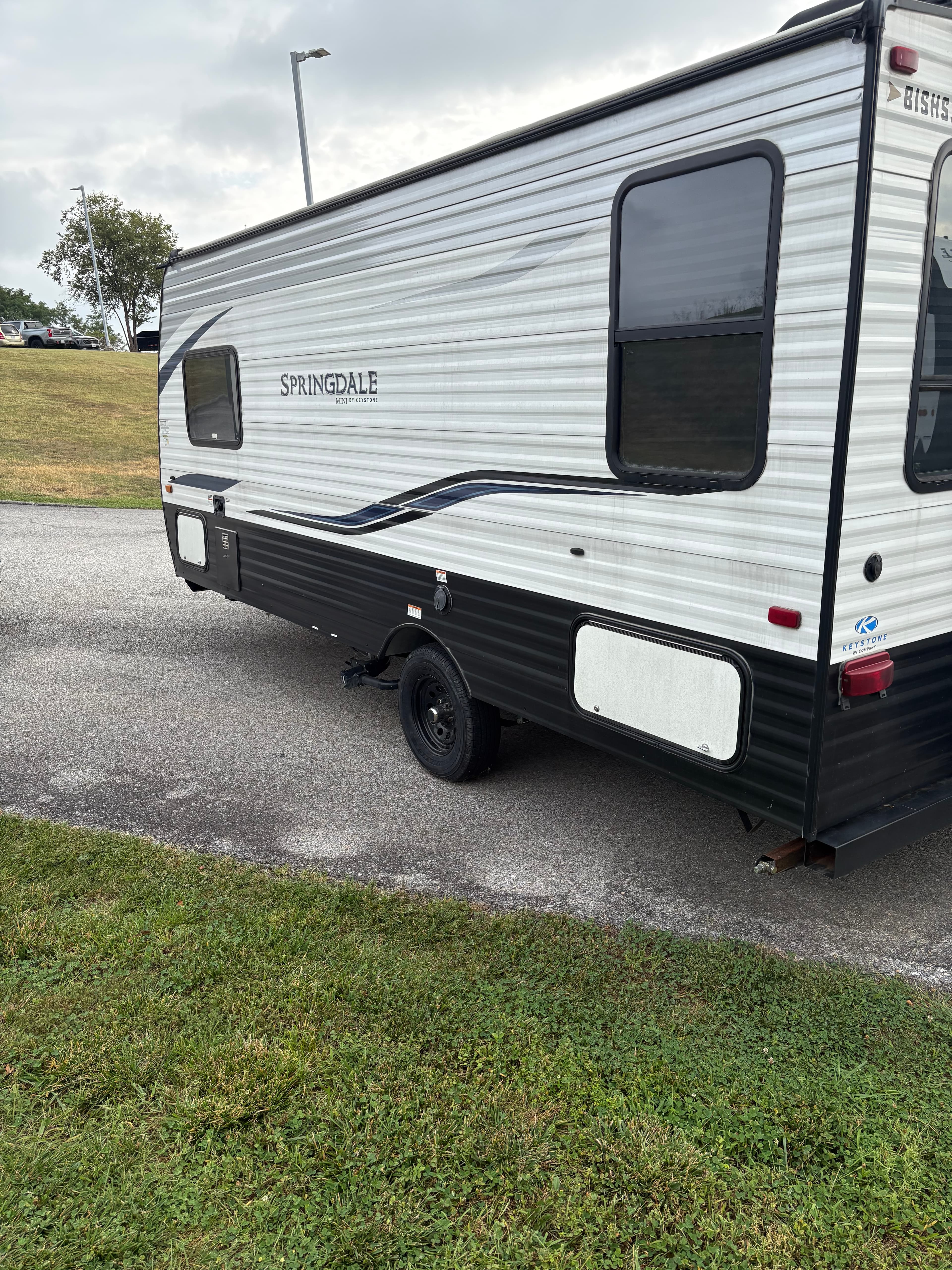 Pre-Owned 2021 KEYSTONE SPRINGDALE 1750RD - photo - 13