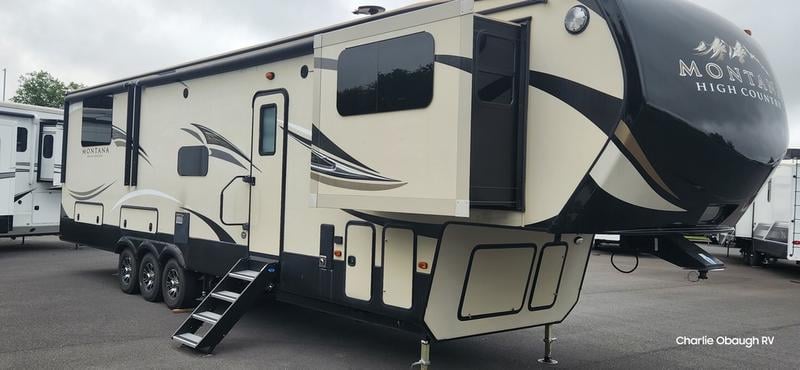 2017 Keystone RV Montana High Country 381TH Photo in Staunton VA 24401