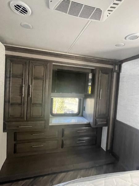 New 2024 Jayco Precept Prestige 36B - photo - 17