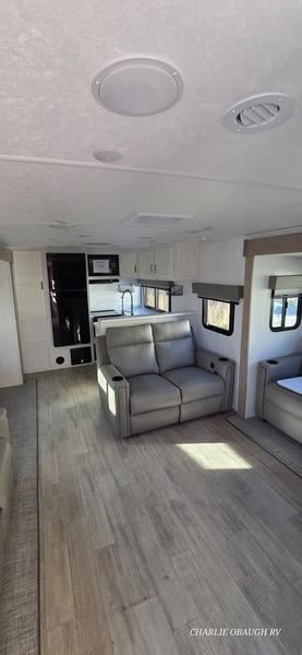 Pre-Owned 2024 Palomino Solaire Ultra Lite 306RKTS - photo - 11