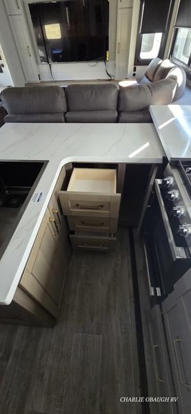 New 2026 Jayco Eagle Fifth Wheels 335LSTS - photo - 18