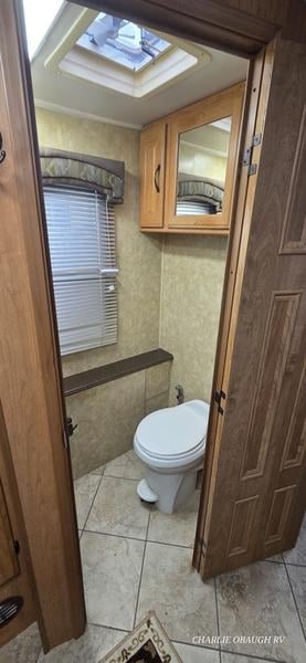 Pre-Owned 2008 Coachmen 386QS - photo - 22