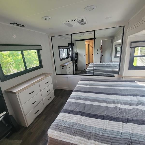 New 2024 Jayco Eagle 274FKDS - photo - 30
