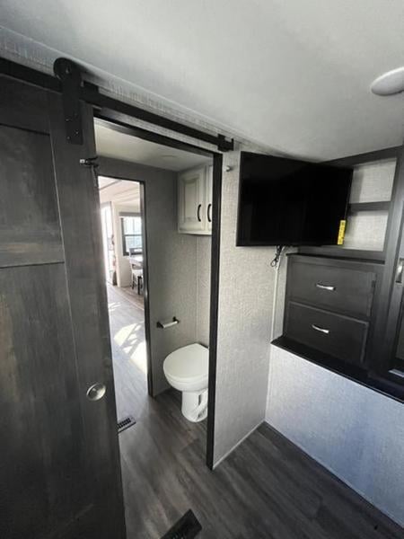 New 2023 Jayco North Point 373BHOK - photo - 13