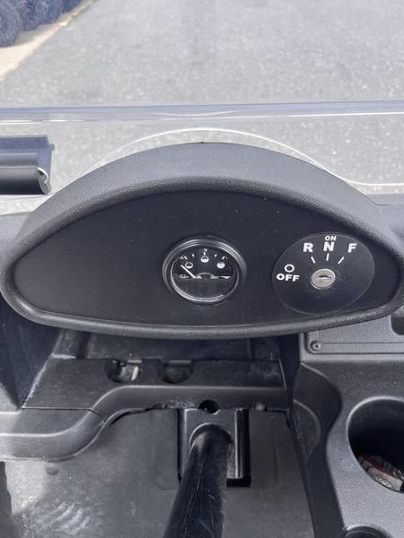 Pre-Owned 2019 E-Z-GO RXV® Electric - photo - 9