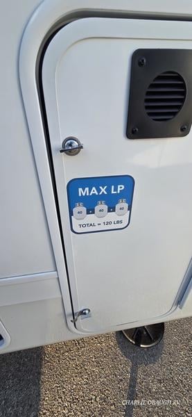 New 2026 Jayco North Point 377RLBH - photo - 8