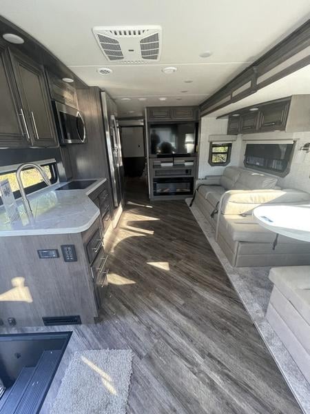New 2024 Jayco Precept Prestige 36B - photo - 12