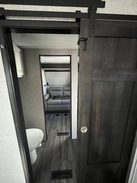 New 2023 Jayco North Point 373BHOK - photo - 6