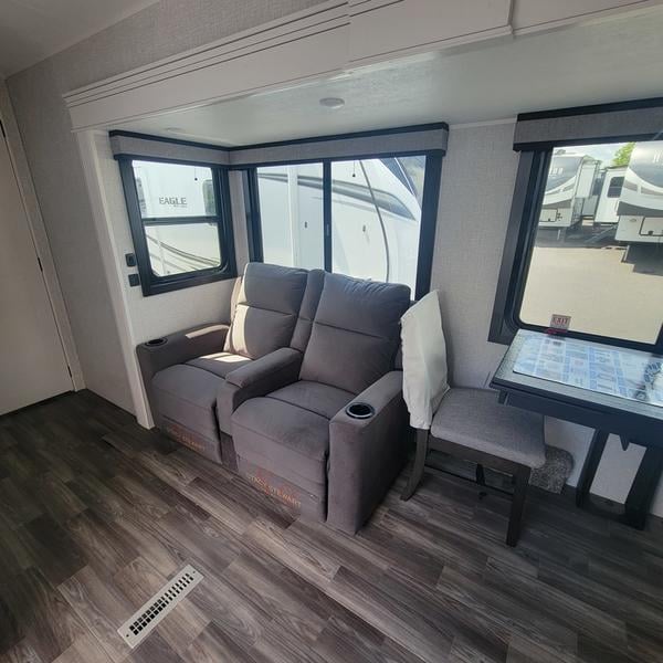 New 2024 Jayco Eagle 274FKDS - photo - 22