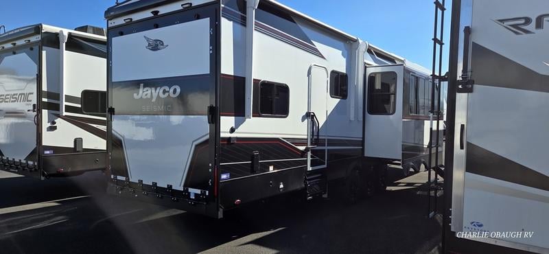 2026 Jayco Seismic 395 Photo in Staunton VA 24401