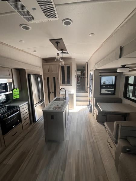 New 2023 Forest River Rockwood Signature 8294BS - photo - 14