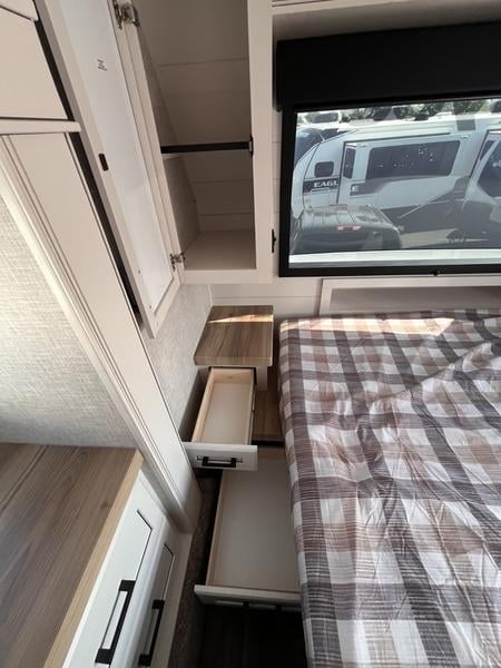New 2025 Jayco EAGLE 31QCD - photo - 63