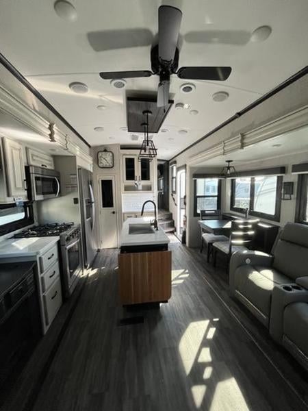 New 2023 Jayco North Point 373BHOK - photo - 15