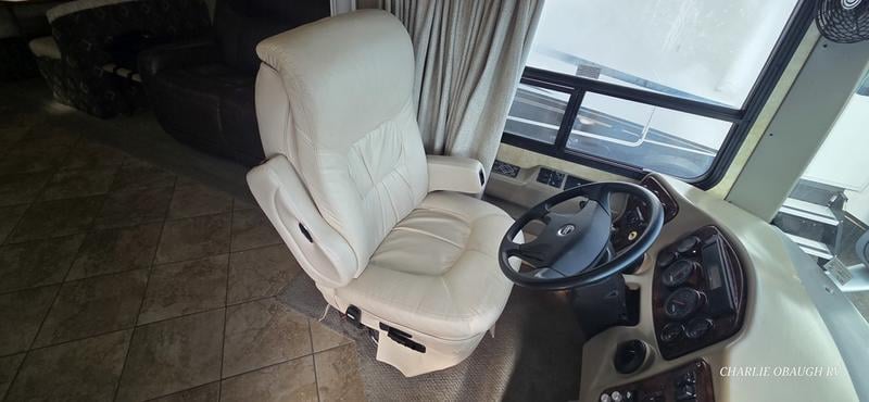 Pre-Owned 2008 Coachmen 386QS - photo - 15