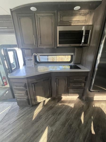 New 2024 Jayco Precept Prestige 36B - photo - 13