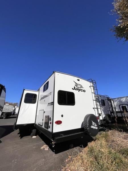 2024 Jayco Jay Feather 27BHB Photo in Staunton VA 24401