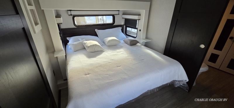 New 2026 Jayco Pinnacle 38FBRK - photo - 26