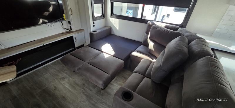 New 2026 Jayco Eagle Fifth Wheels 335LSTS - photo - 23