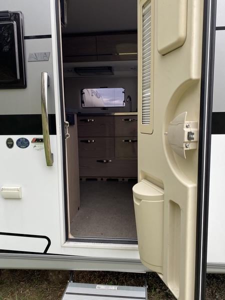 Pre-Owned 2020 nuCamp AVIA - photo - 14
