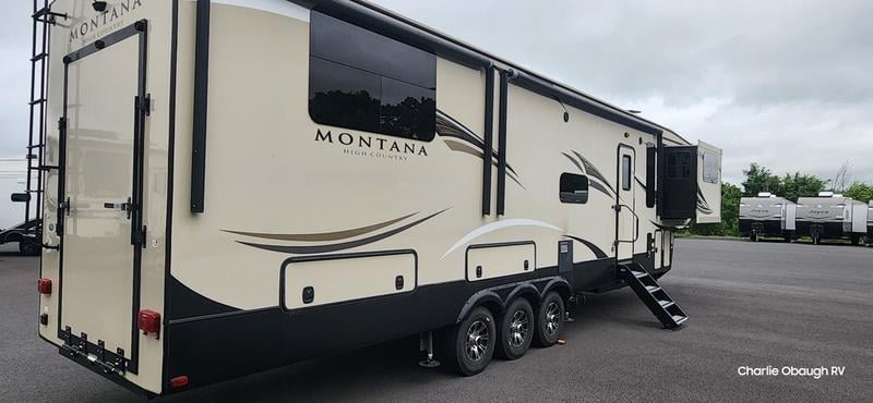 2017 Keystone RV Montana High Country 381TH Photo in Staunton VA 24401