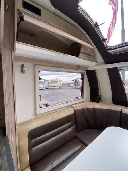 Pre-Owned 2020 nuCamp AVIA - photo - 26