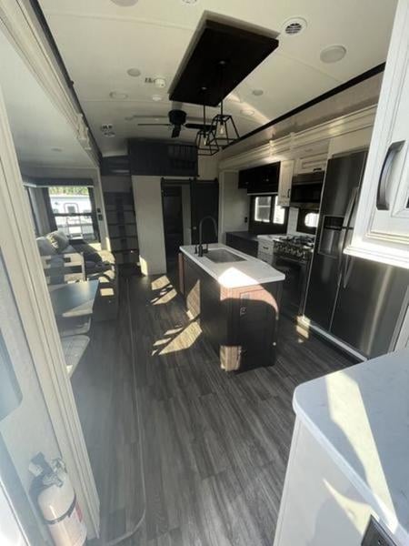 New 2023 Jayco North Point 373BHOK - photo - 25