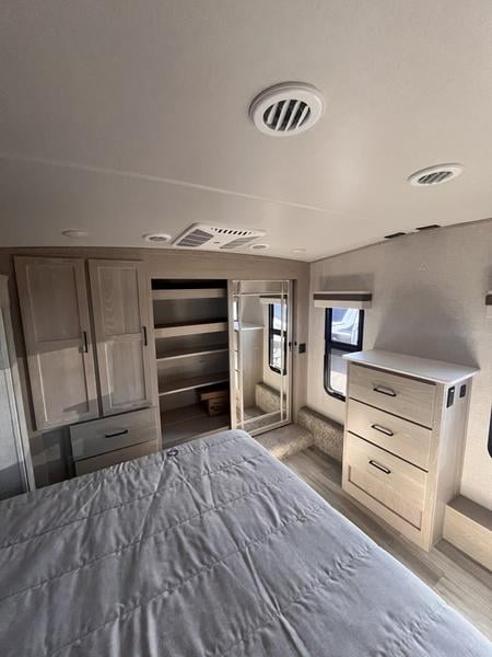 New 2023 Forest River Rockwood Signature 8294BS - photo - 48
