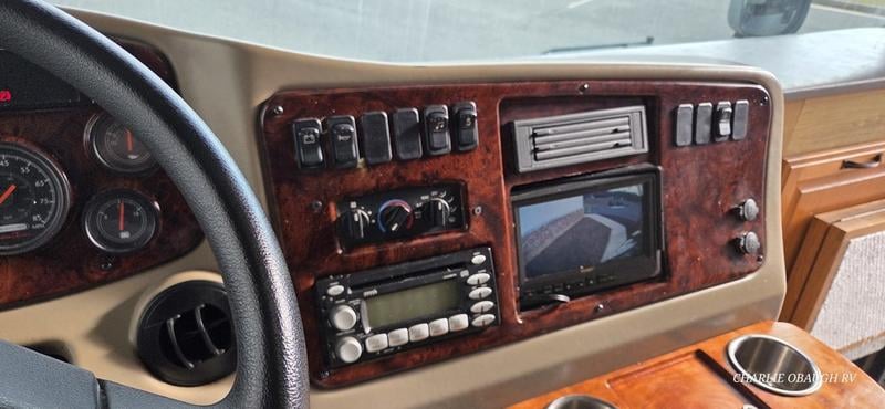 Pre-Owned 2008 Coachmen 386QS - photo - 13