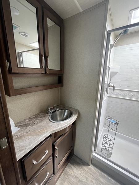 Pre-Owned 2018 Grand Design Reflection 150 Series Fifth-Wheel 230RL - photo - 13