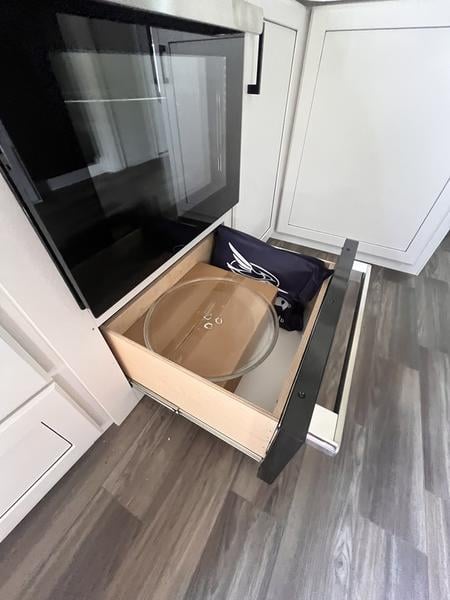 New 2025 Jayco EAGLE 31QCD - photo - 31