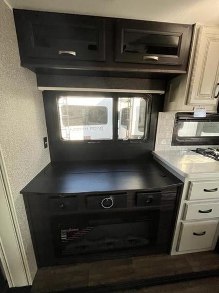 New 2023 Jayco North Point 373BHOK - photo - 19