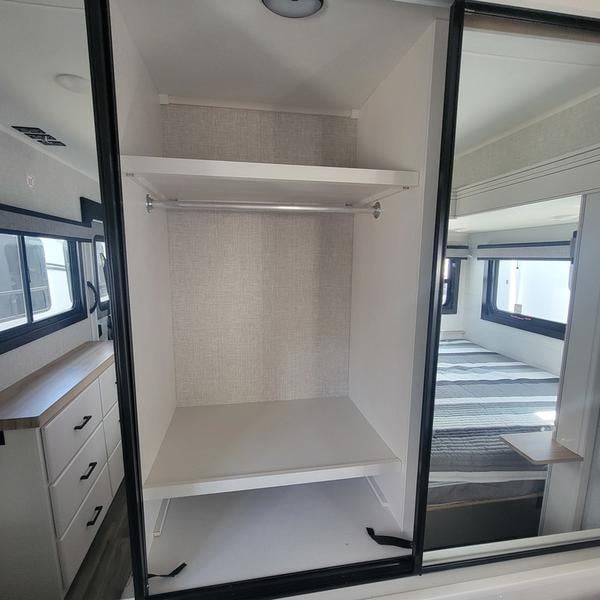 New 2024 Jayco Eagle 274FKDS - photo - 35