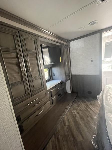 New 2024 Jayco Precept Prestige 36B - photo - 15