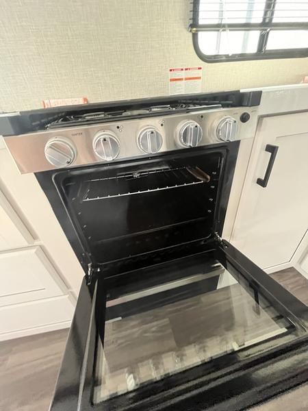 New 2025 Jayco EAGLE 31QCD - photo - 30