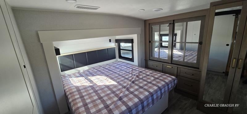 New 2026 Jayco Eagle Fifth Wheels 335LSTS - photo - 25