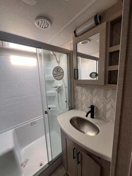 New 2023 Forest River Rockwood Signature 8294BS - photo - 38