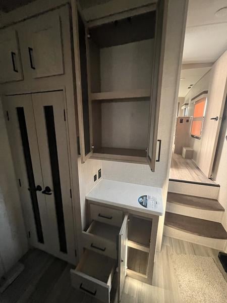 New 2023 Forest River Rockwood Signature 8294BS - photo - 35