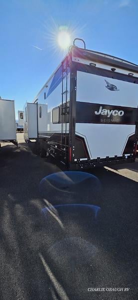 2026 Jayco Seismic 395 Photo in Staunton VA 24401