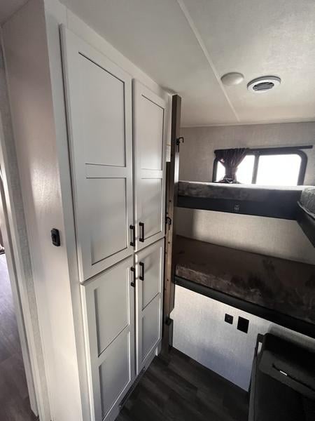 New 2025 Jayco EAGLE 31QCD - photo - 45