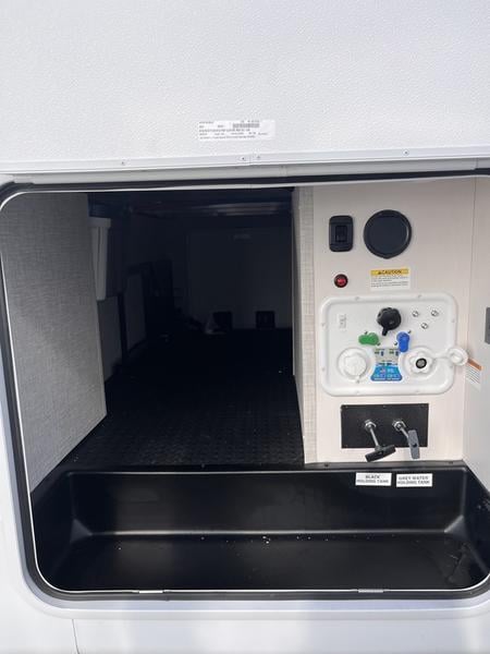 New 2025 Jayco EAGLE 31QCD - photo - 14