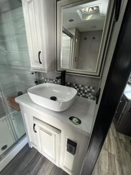 New 2023 Jayco North Point 373BHOK - photo - 26