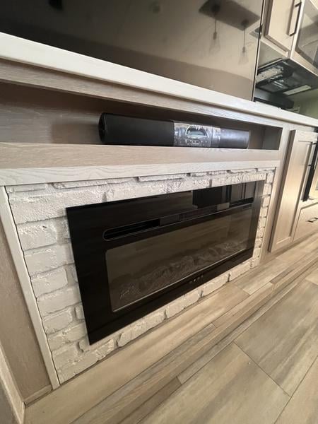 New 2023 Forest River Rockwood Signature 8294BS - photo - 22