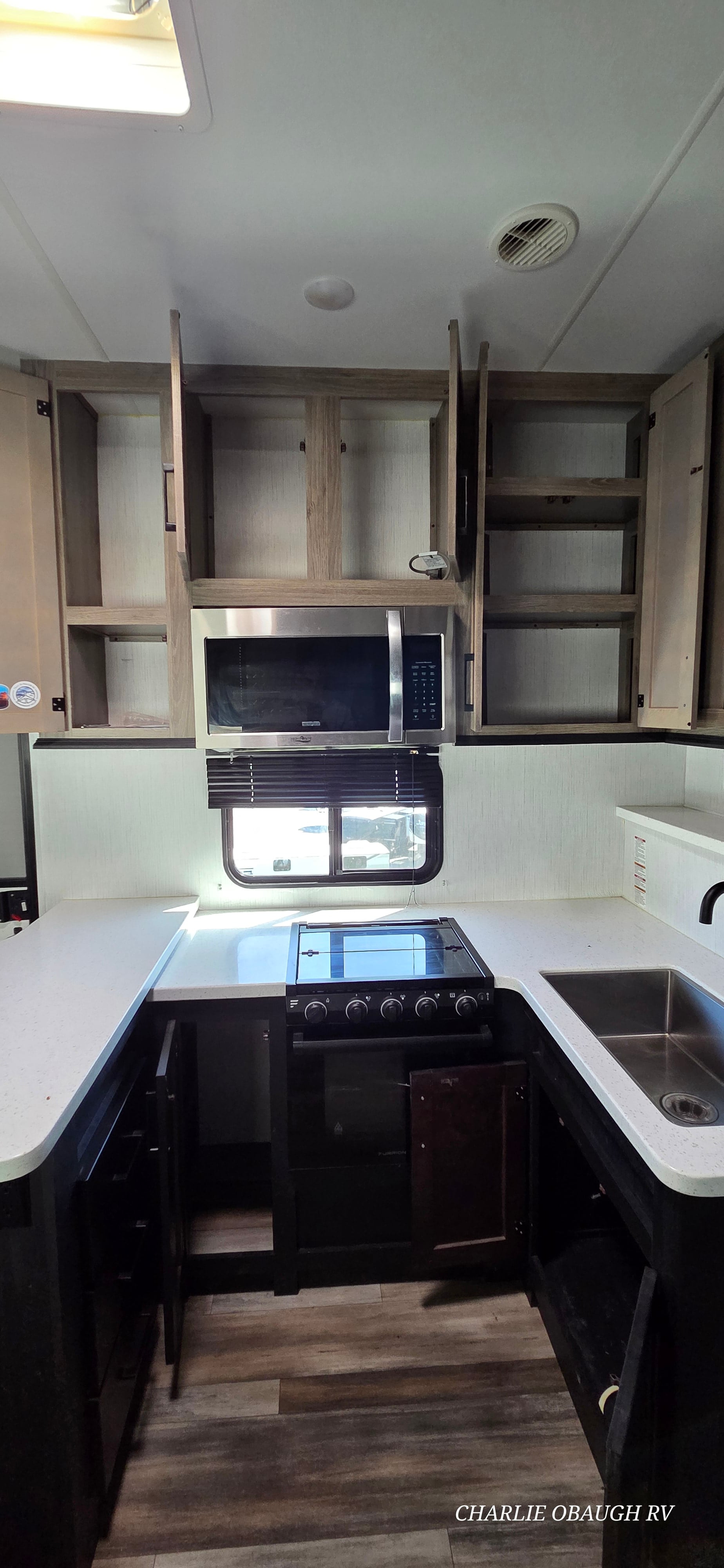 Pre-Owned 2022 Heartland Gravity 3640 - photo - 13